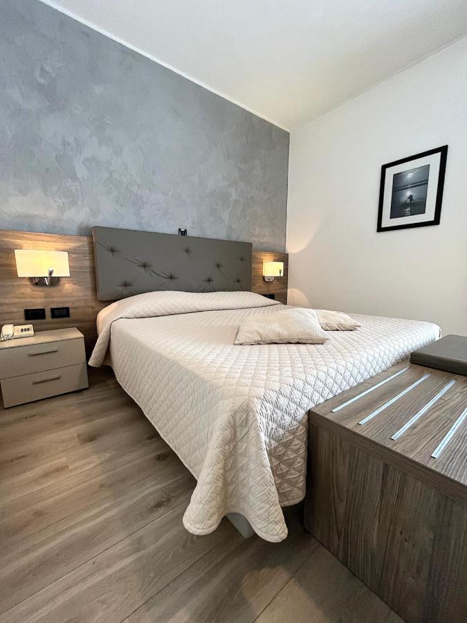 Hotel Regina Градо Экстерьер фото