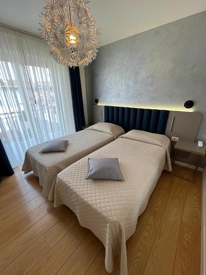 Hotel Regina Градо Экстерьер фото