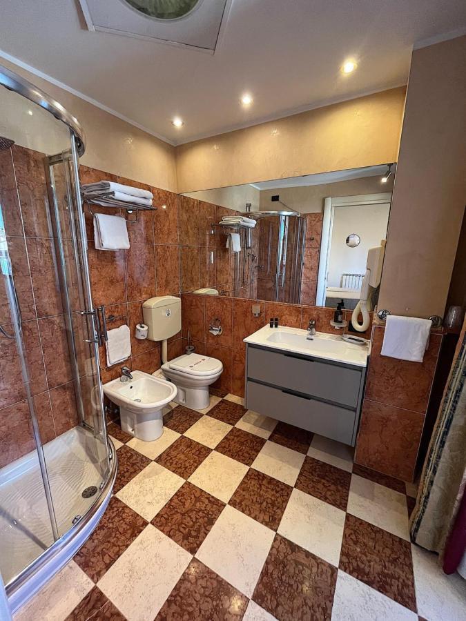 Hotel Regina Градо Экстерьер фото