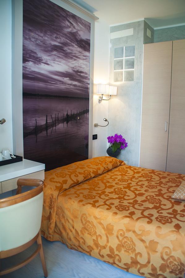Hotel Regina Градо Экстерьер фото