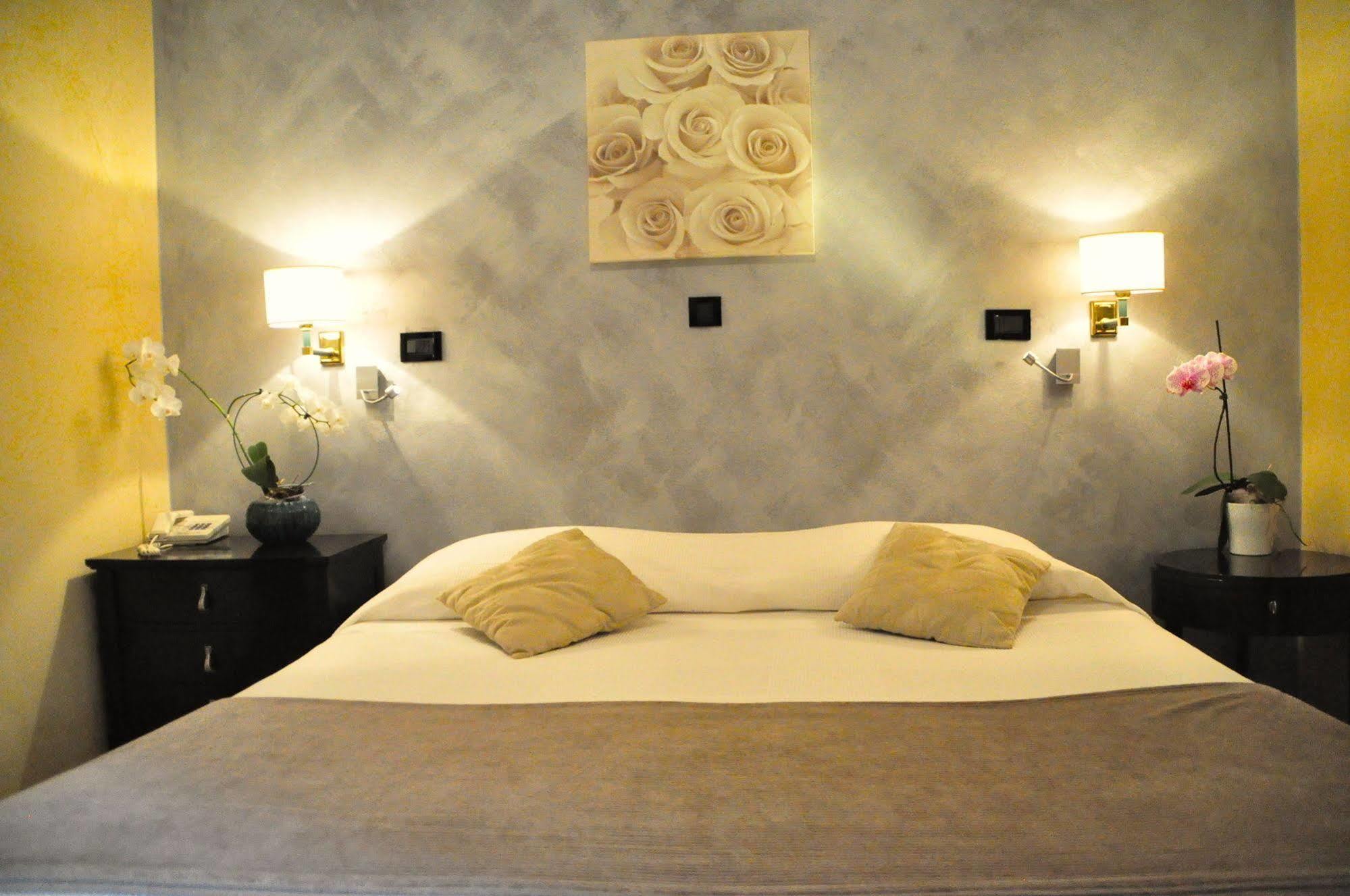 Hotel Regina Градо Экстерьер фото
