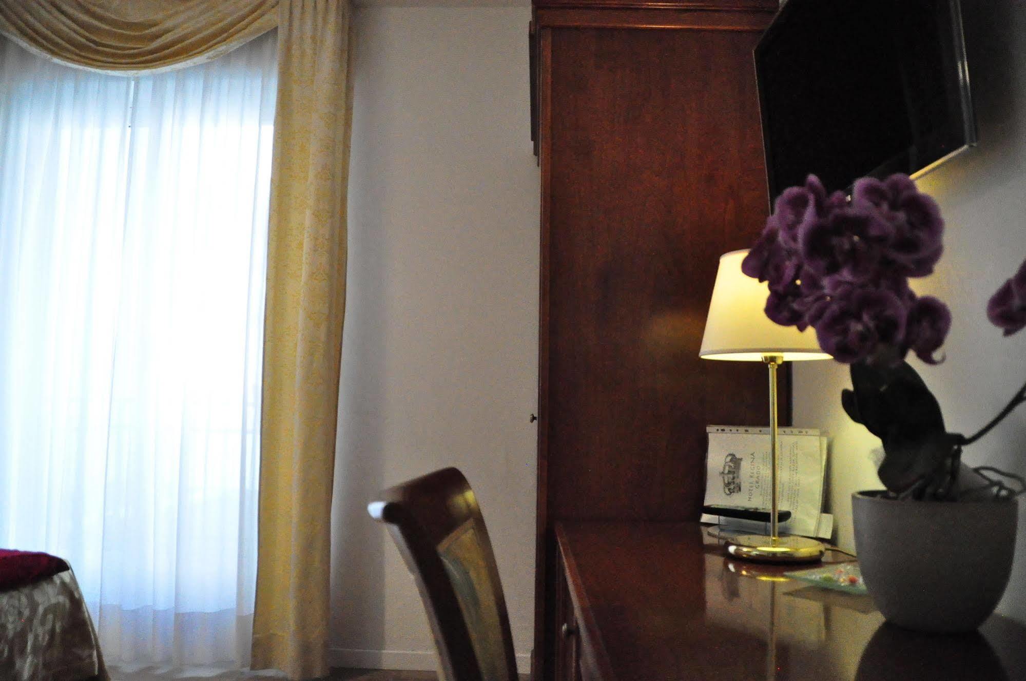 Hotel Regina Градо Экстерьер фото