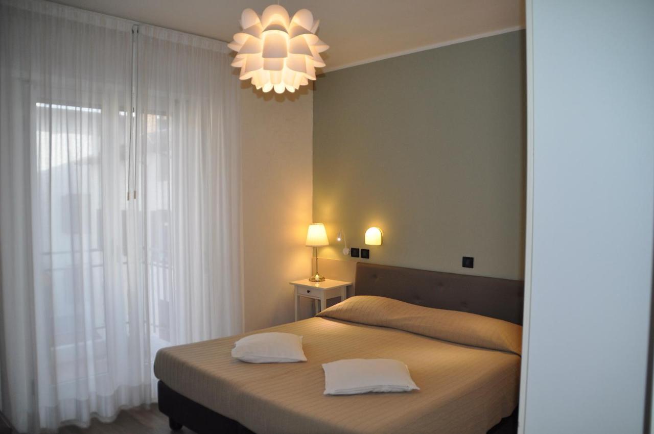 Hotel Regina Градо Экстерьер фото